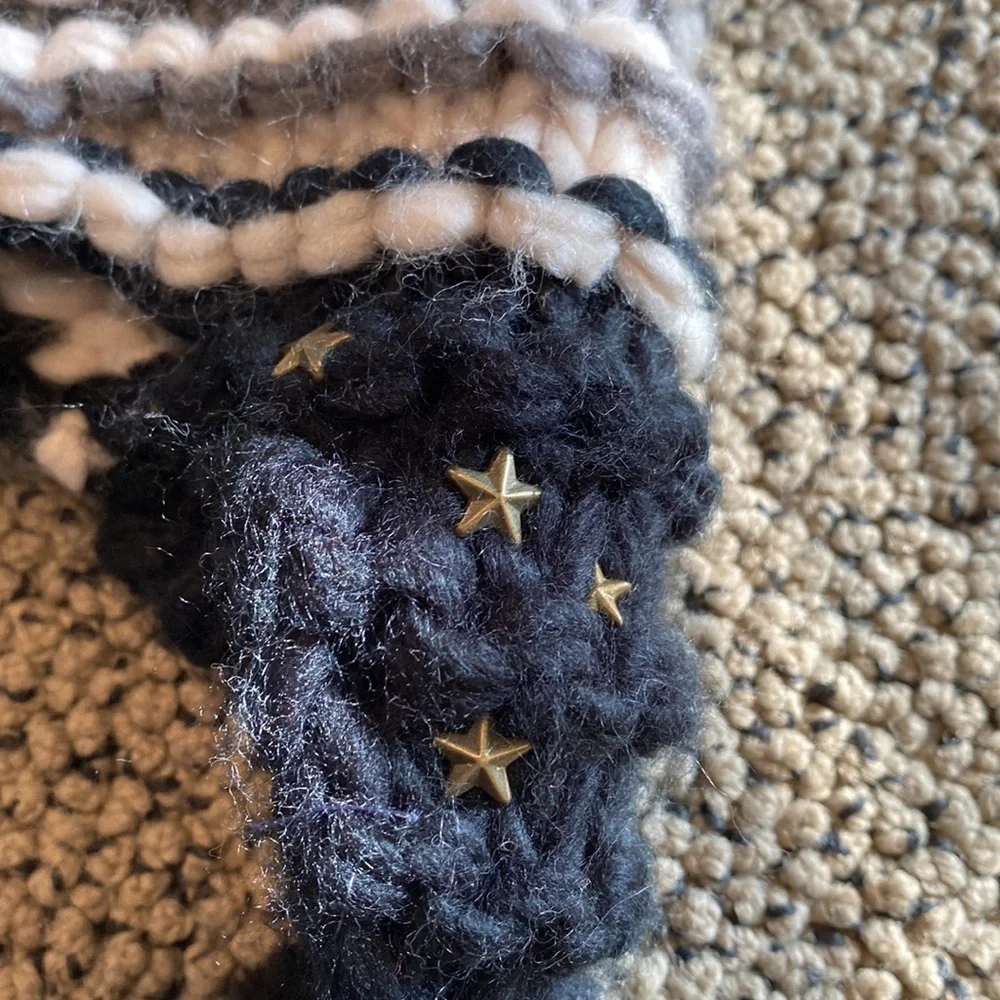 NWOT Hand Knit Chunky Pom Pom Hat with Embellishments